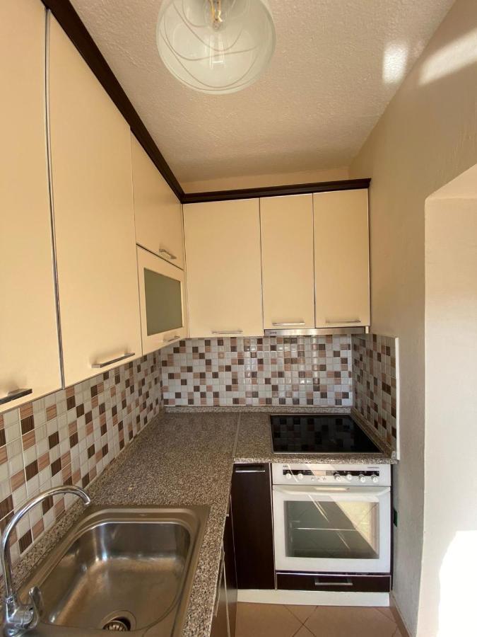 88 Apartment Химара Экстерьер фото